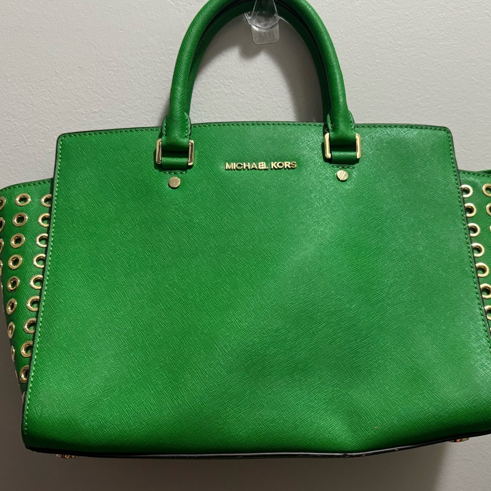 Authentic Michael Kors Kelley Green Purse. MAKE ME AN OFFER